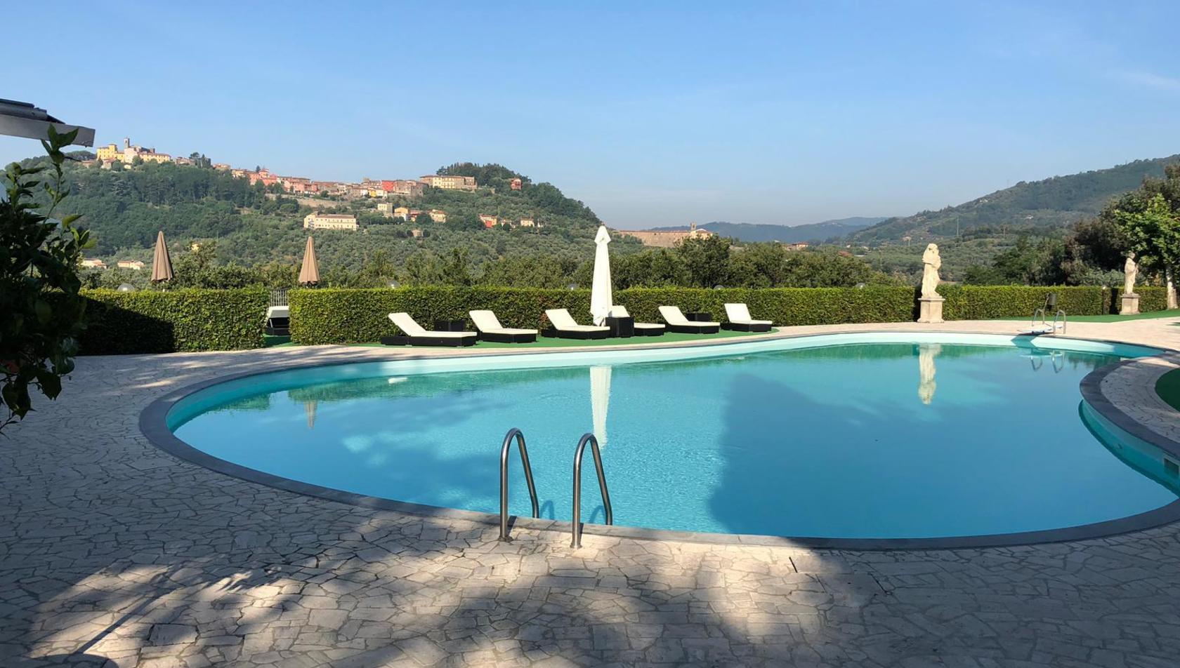 Swimming-Pool-HEATED-alfresco_-MAIN