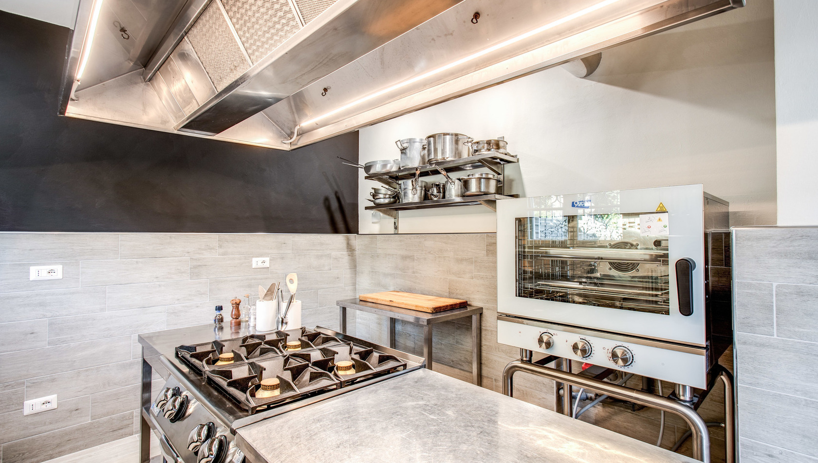 Villa-Alfresco--kitchen9